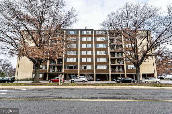 4401 LEE HWY #49, Arlington, VA 22207