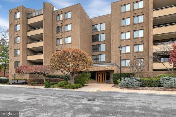 2 HIGH STEPPER CT #501, Baltimore, MD 21208