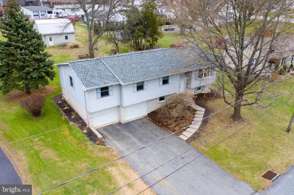 11 N WOOD RD, Lancaster, PA 17602