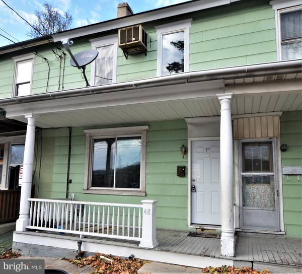 48 DOWELL ST, Slatington, PA 18080