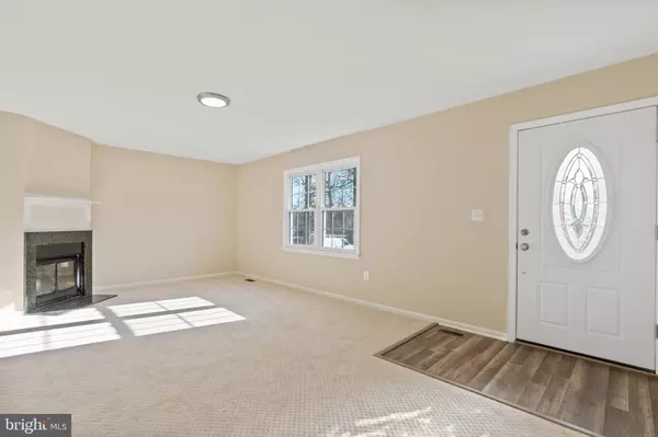 Manassas, VA 20111,8402 YORKSHIRE LN