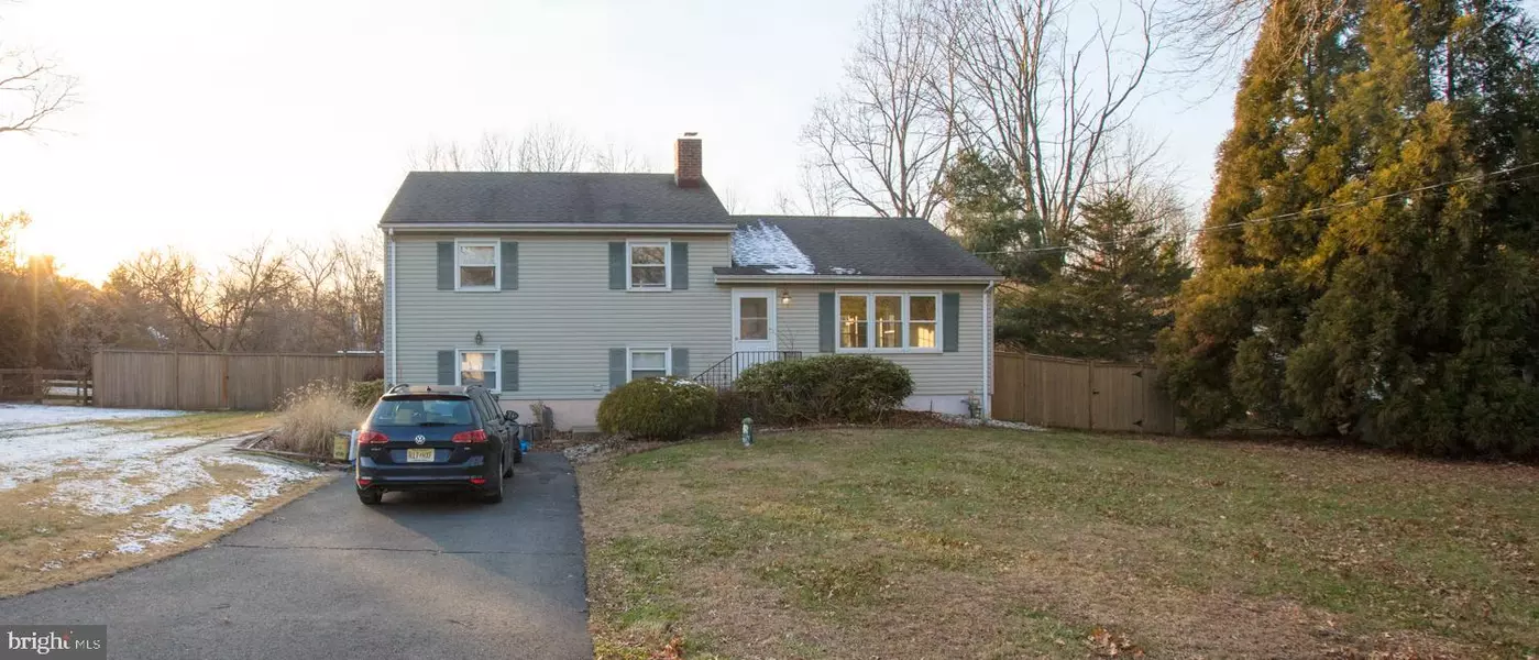 20 DUBLIN RD, Pennington, NJ 08534