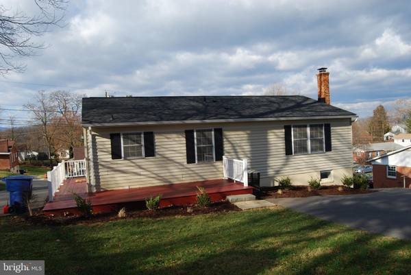 Front Royal, VA 22630,324 S SHENANDOAH AVE