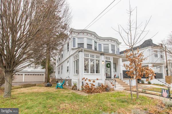 246 IONA AVE, Narberth, PA 19072