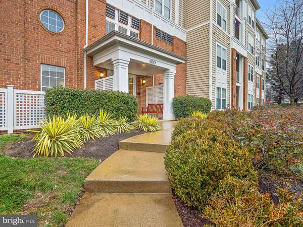 100 WATKINS POND BLVD #304, Rockville, MD 20850