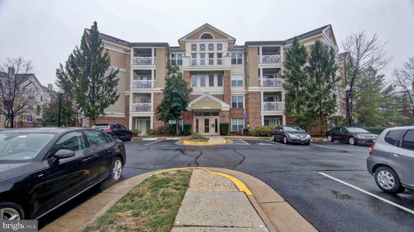 12913 ALTON SQ #106, Herndon, VA 20170