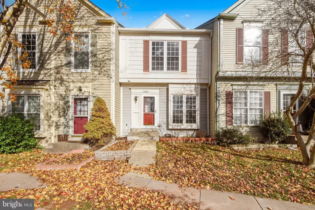 Herndon, VA 20171,13582 HIGHLAND MEWS CT