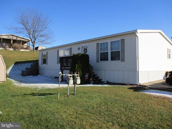 66 BROADWING DR, Hanover, PA 17331