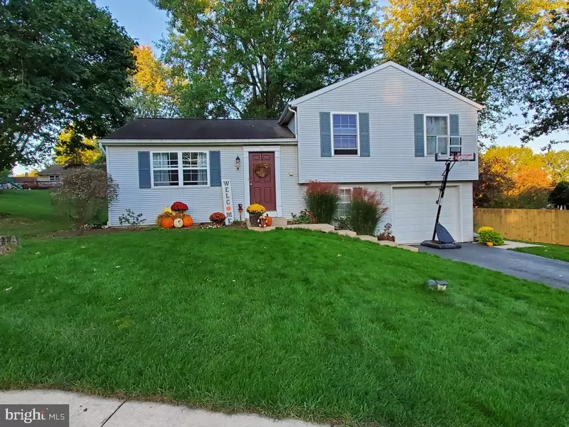 208 ASPEN LN, Lititz, PA 17543