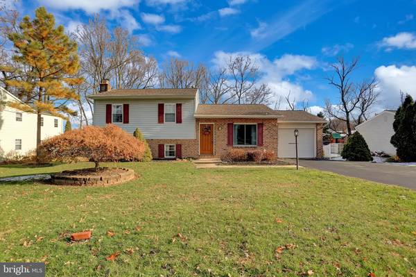 3610 HARROWGATE, York, PA 17402