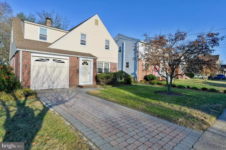 83 VIRGINIA AVE, Westmont, NJ 08108