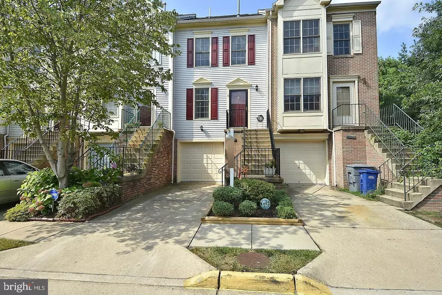 7802 GUM SPRINGS VILLAGE DR, Alexandria, VA 22306