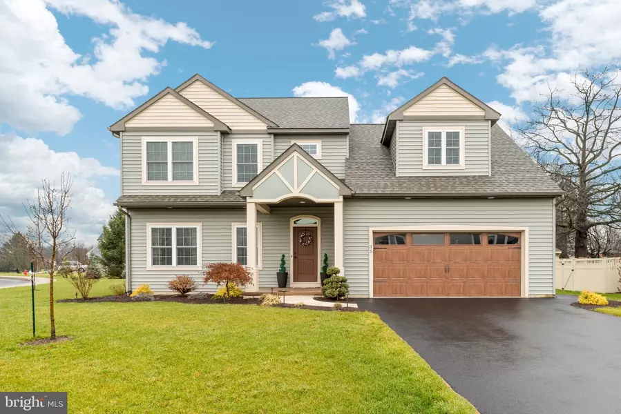 35 KATHERINES WAY, Lancaster, PA 17602