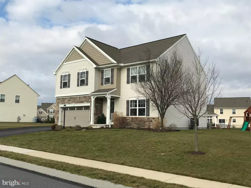 120 OAKEN WAY, Myerstown, PA 17067