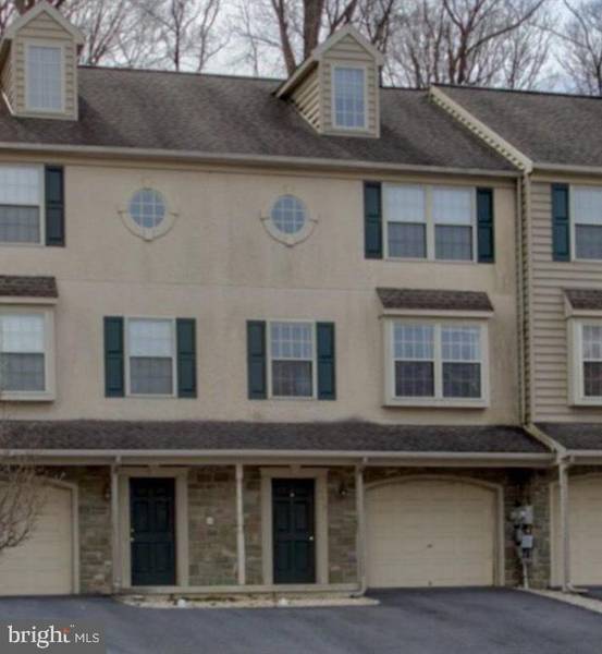 538 INDIAN ROCK CIR, Elizabethtown, PA 17022