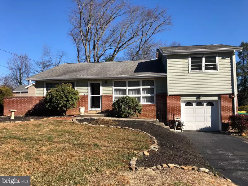 25 WORDSWORTH DR, Wilmington, DE 19808