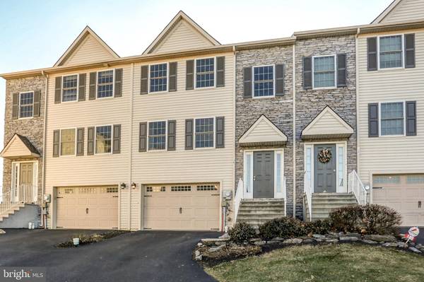 Lancaster, PA 17603,136 GENTLEMENS WAY