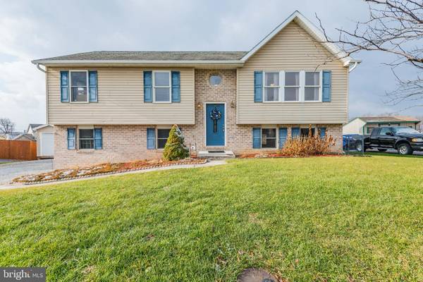 419 FREEDOM DR, Shippensburg, PA 17257