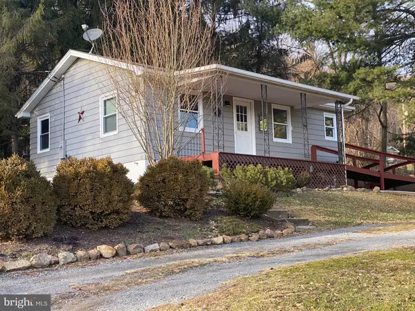 58 GEORGE LN, Berkeley Springs, WV 25411