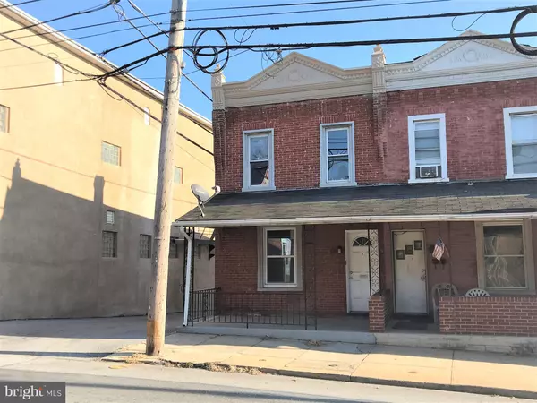 19 STRODE AVE, Coatesville, PA 19320