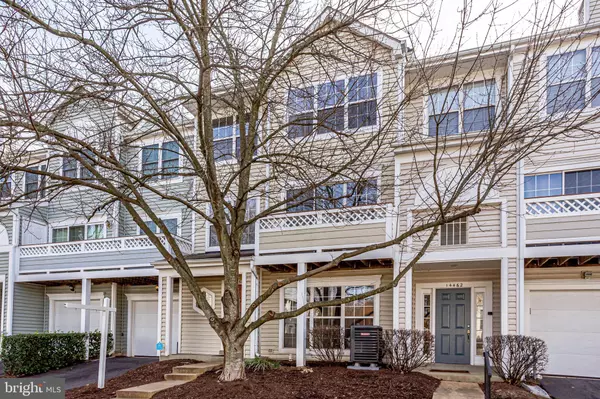 Centreville, VA 20120,14464 GLENCREST CIR #44