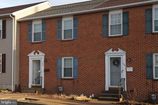 108 WALNUT ST, Columbia, PA 17512