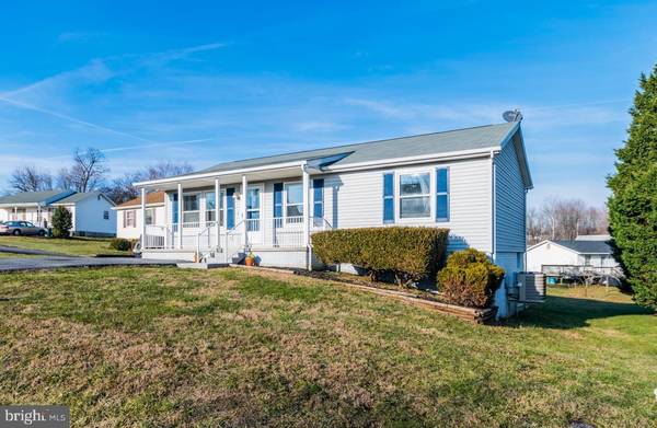 Martinsburg, WV 25401,32 YARROW CIRCLE