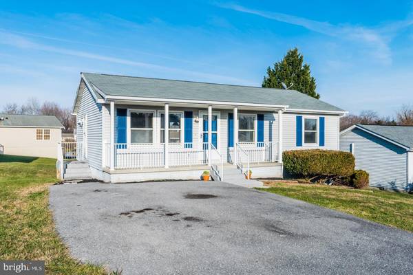 Martinsburg, WV 25401,32 YARROW CIRCLE