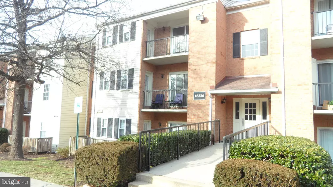 18336 STREAMSIDE DR #102, Gaithersburg, MD 20879