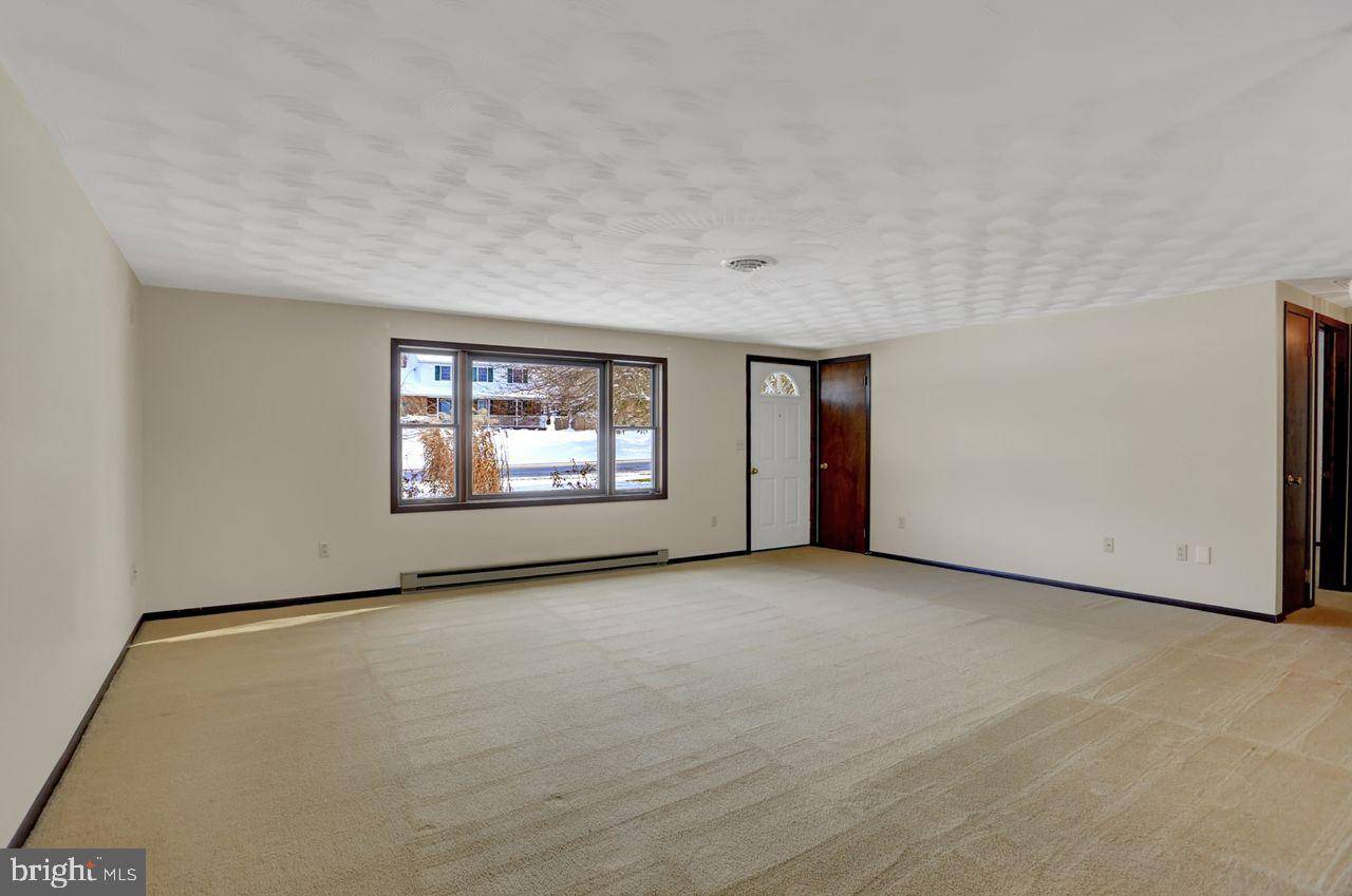Chambersburg, PA 17202,3446 CARNOUSTIE DR