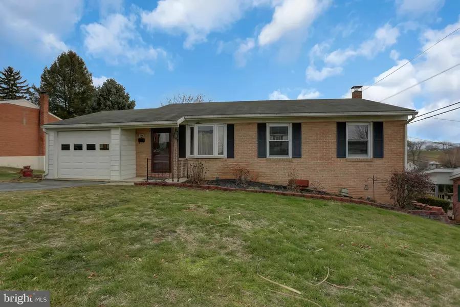 304 COTTAGE ST, Waynesboro, PA 17268