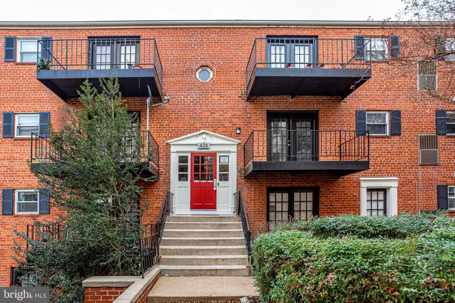 426 N ARMISTEAD ST #204, Alexandria, VA 22312