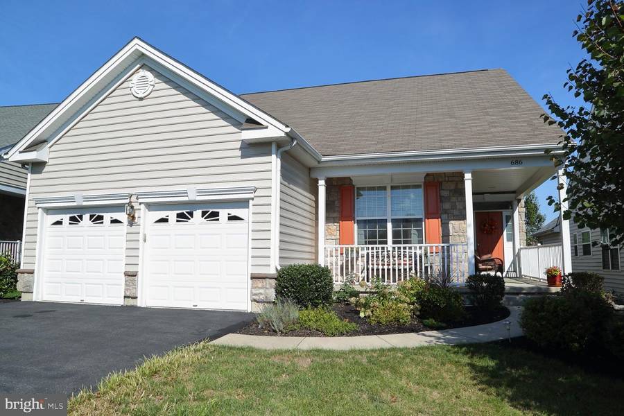 686 HAWTHORNE LN, Mount Joy, PA 17552