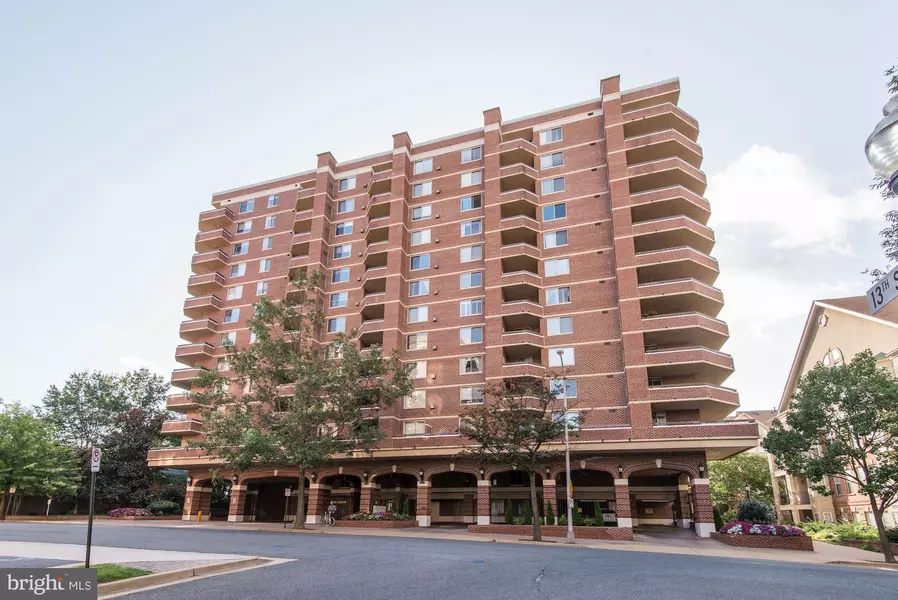 1276 N WAYNE ST #1117, Arlington, VA 22201