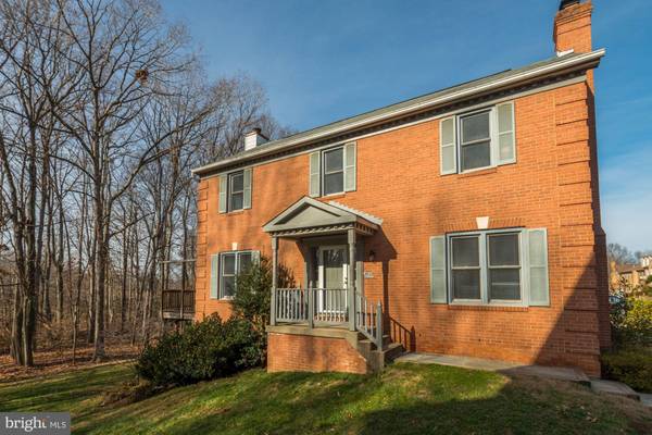 7931 YANCEY DR, Falls Church, VA 22042