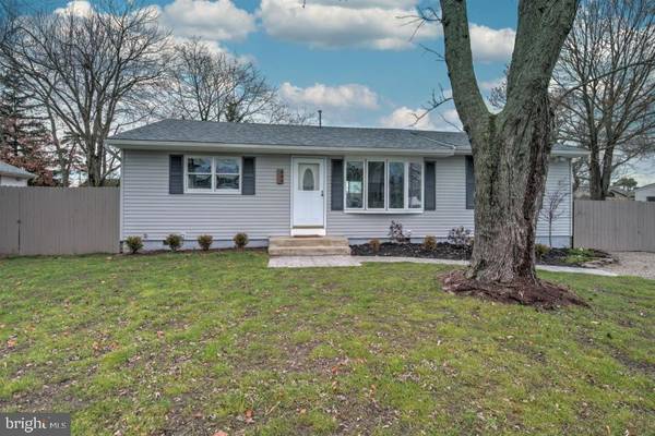 444 MERMAID AVE, Beachwood, NJ 08722