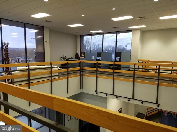 Harrisburg, PA 17109,3525-3535 WALNUT ST