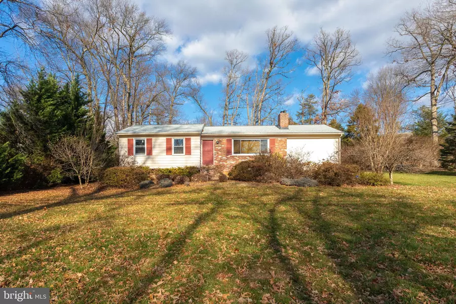 2346 CEDAR LN, Vienna, VA 22182