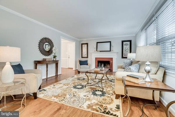 8317 WOODACRE ST, Alexandria, VA 22308