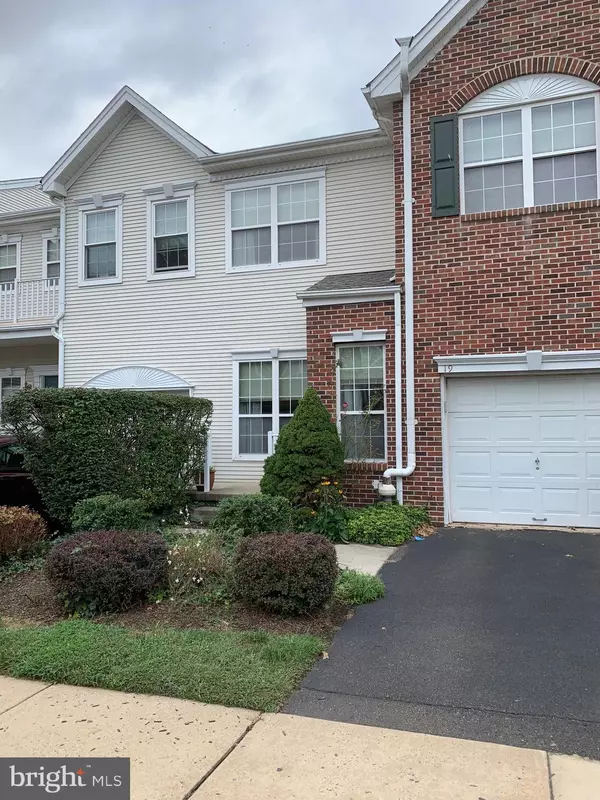 19 TANKARD LN #165, Washington Crossing, PA 18977