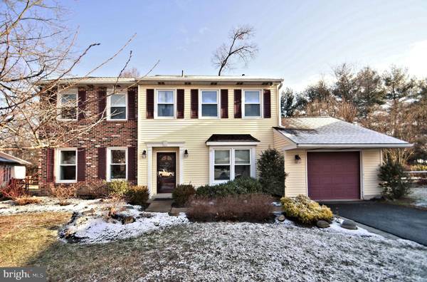 8 WHITE BIRCH LN, Horsham, PA 19044