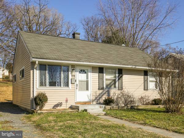 733 W 14TH ST, Front Royal, VA 22630