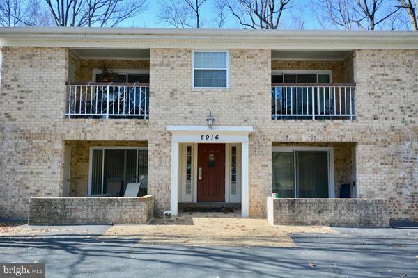 5916 COVE LANDING RD #203, Burke, VA 22015