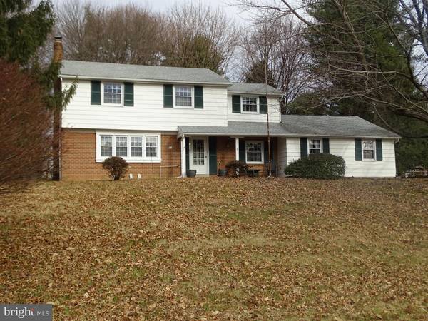 61 RONALD DR, Southampton, PA 18966