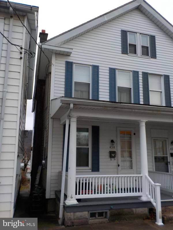 458 CENTER ST, Millersburg, PA 17061