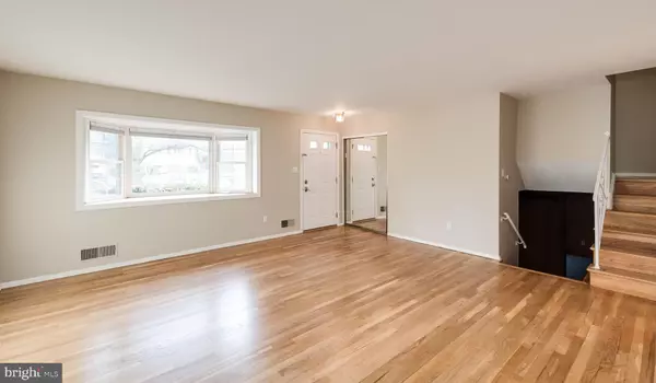 Rockville, MD 20852,807 HARRINGTON RD