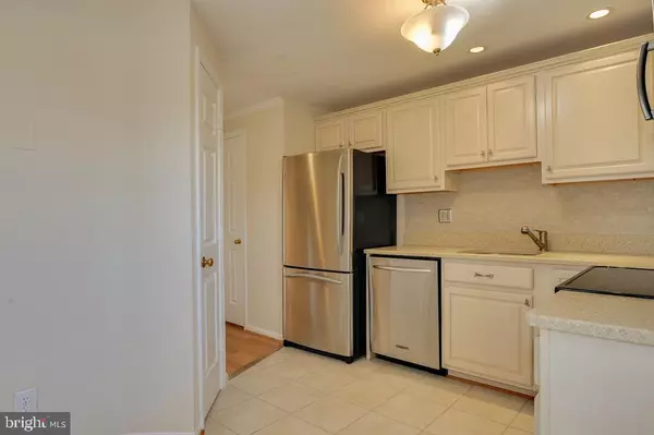 Alexandria, VA 22315,7268 LIVERPOOL CT