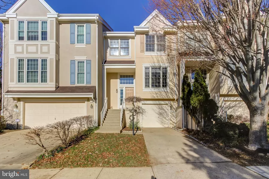 1303 PARK GARDEN LN, Reston, VA 20194