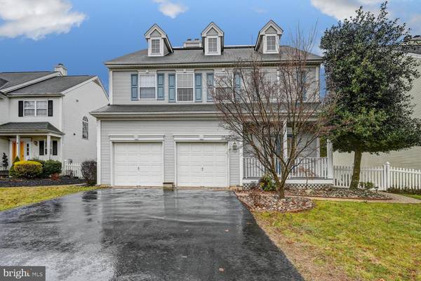 4 SAYLOR CT, Plainsboro, NJ 08536