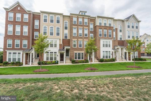 43526 STONECLIFF TER, Chantilly, VA 20152